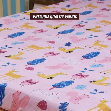 Animal Printed Fitted Double Bed sheet with 2 Pillow Covers (DBS20)